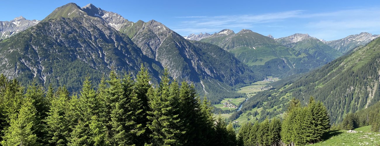 ausblick_joechelspitze_bergstationi_c_ulses_0797.jpg