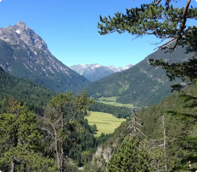 © Ulses Jaegersteig Stanzach